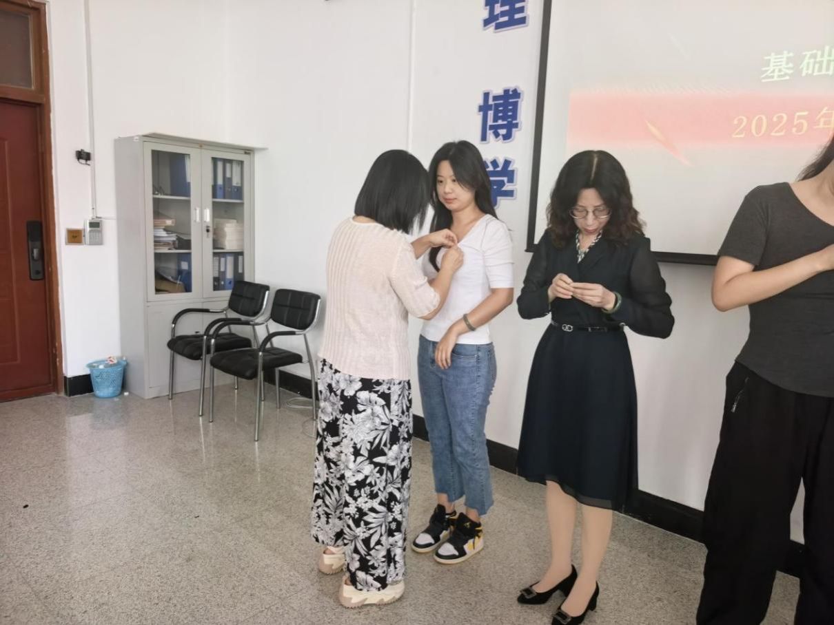 说明: 326cd8206b0e3c71616a2d71c61464b